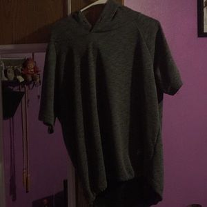 Under Armour short sleeve sweater